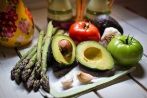 Asparagus, avocado, tomato