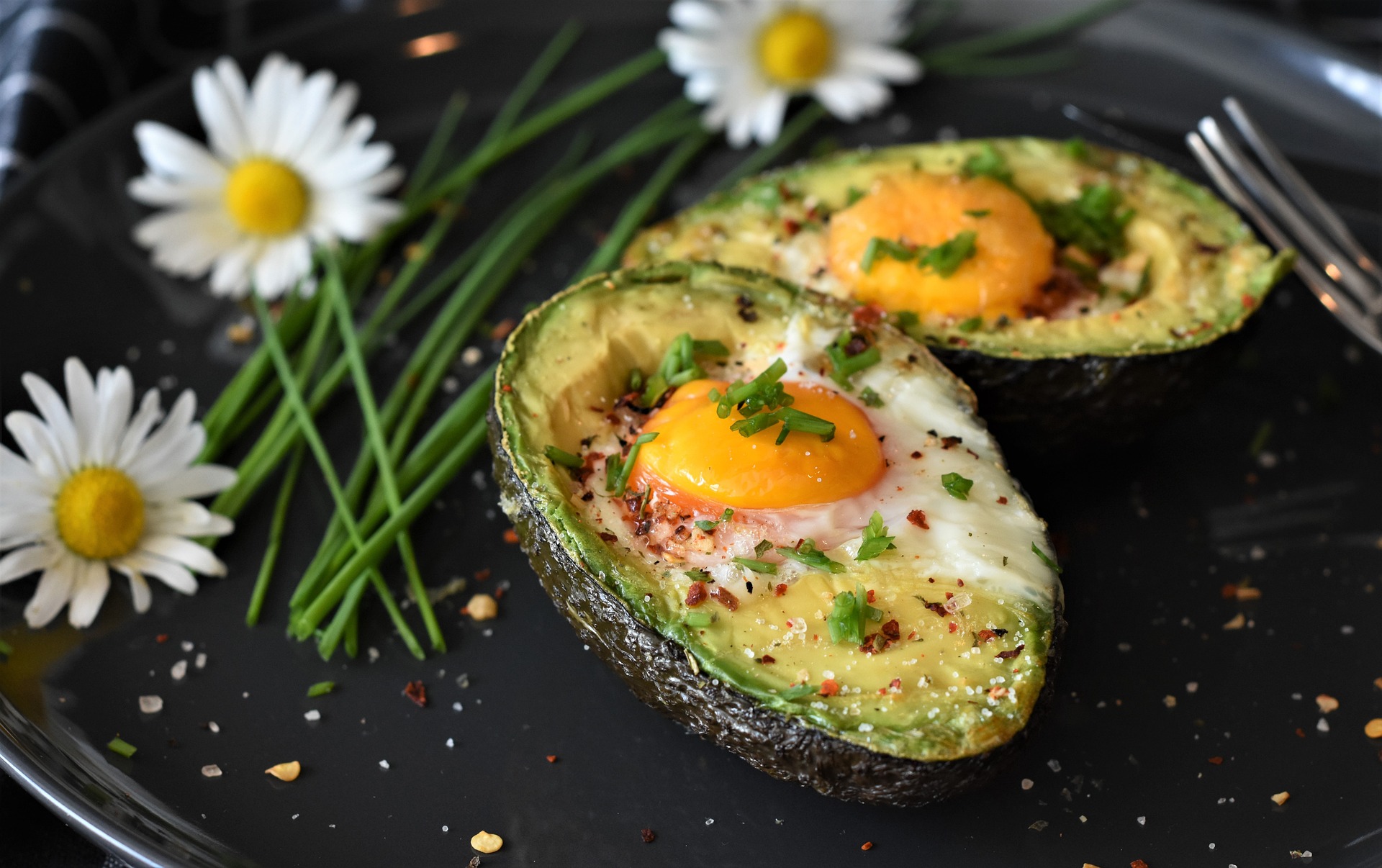 Avocado with Eggs, the perfect food for fertility