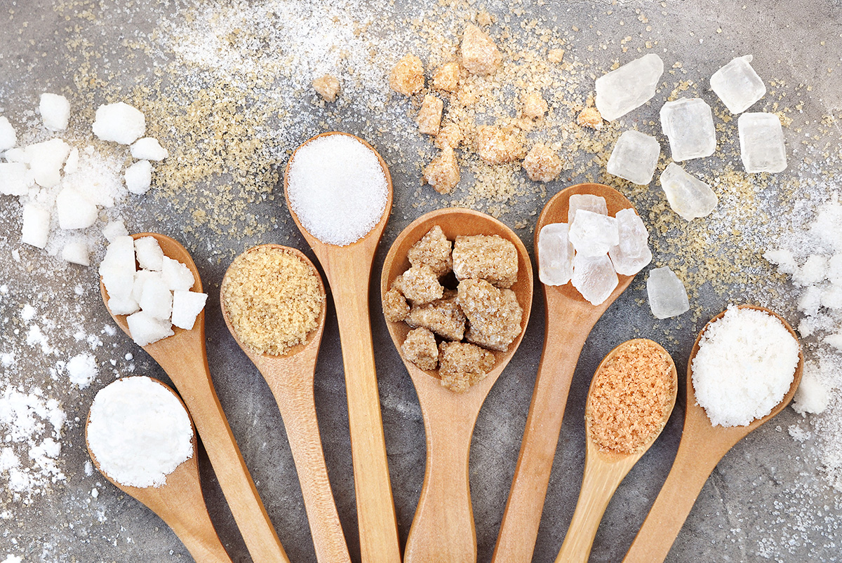 Mix of sugar varieties: unbleached, brown and white, refined.